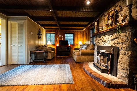 Prices for a holiday home in bowling green start at $ 33. The Perfect Riverside Cabin - Mammoth Cave, Kentucky - KY ...