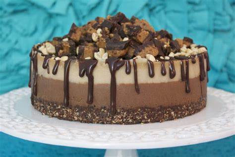 Cherry torte, fudge, baklava, mousse pie, chocolate cake and more. 10 Best Blogs for Raw Vegan Dessert Recipes