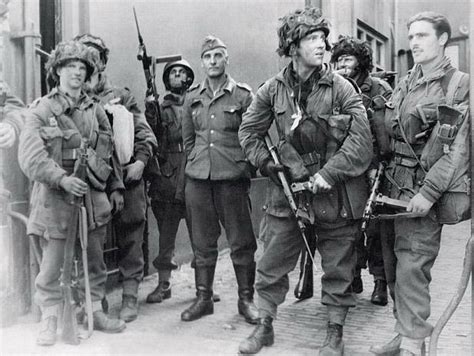 World War Ii Pictures In Details British Paratroopers With German