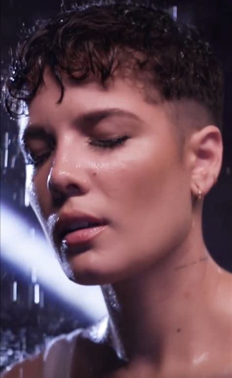 love halsey s hair in her vertical video of without me halsey quotes lyrics short curly hair