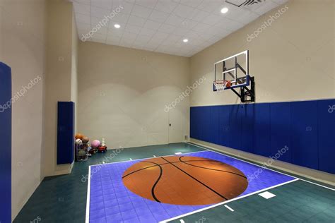 Indoor Basketball Court In Home — Stock Photo © Lmphot 8689158