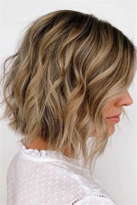From natural to dramatic colors. 12 Most Popular Short Haircuts in 2021 - Relystyle