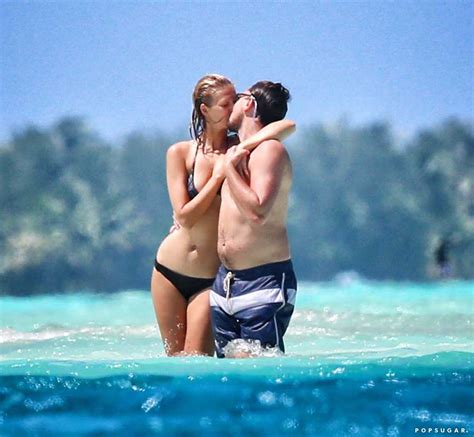 Leonardo Dicaprio Shirtless On Vacation With Toni Garrn Popsugar Celebrity