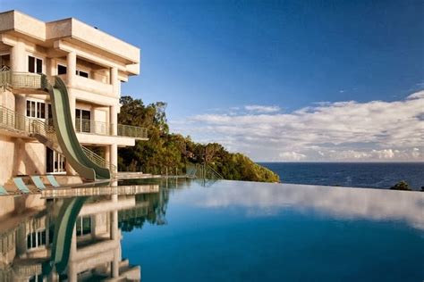 World Of Architecture Impressive Waterfall House In Hawaii