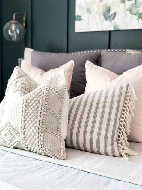 Have You Ever Wondered How To Layer Bedding To Acheive A Certain Style