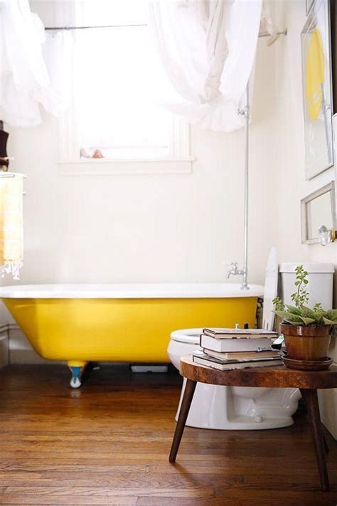 Genießen sie die schönen bilder! 60 gelb dekorierte Badezimmer - Schöne Fotos! #bathroom # ...