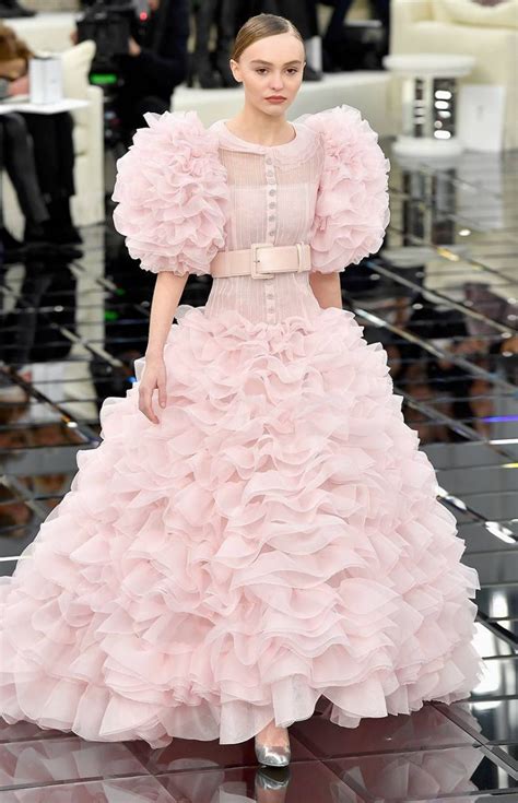 Los 31 Vestidos Más Lindos Que Hemos Visto De Chanel Cut And Paste