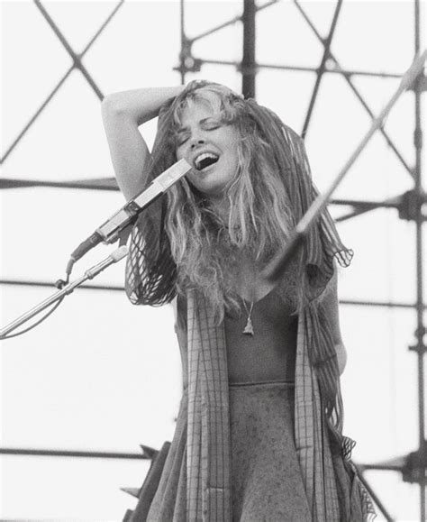 Stevie Nicks Performing With Fleetwood Mac 1978 R OldSchoolCool