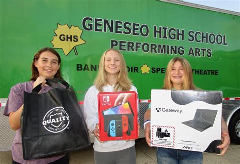 Harvest Time Music Festival 2022 in Geneseo - By Claudia Loucks