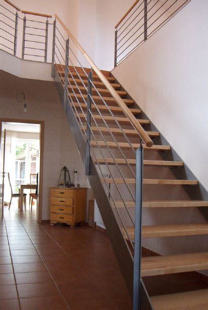 Konfigurieren sie schnell und unkompliziert die richtige treppe aus massivholz für ihr bauvorhaben. Treppen innen | Windau Metall- und Anlagenbau GmbH ...