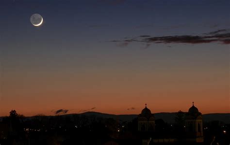 Free Photo Sunrise With Crescent Moon Crescent Dusk Moon Free