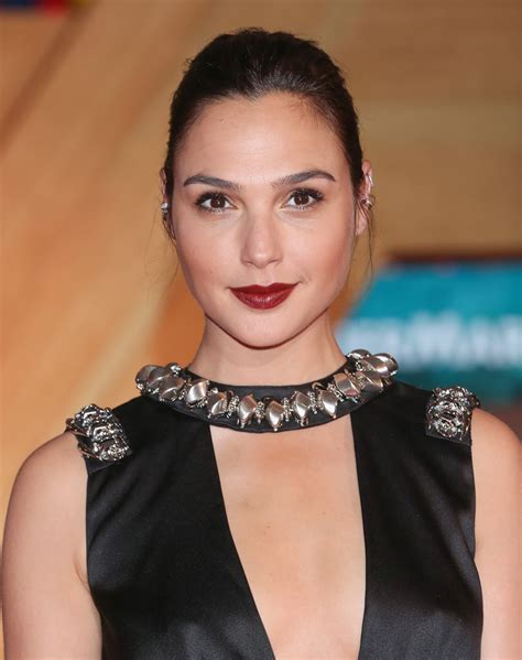 Gal Gadot Makeup Tips Purewow