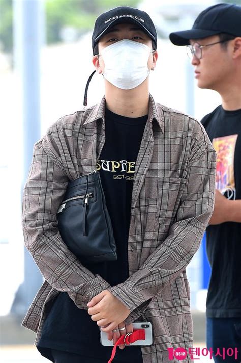 190601 신촌 팬싸인회 영재 #갓세븐 #영재 #got7 #youngjae… find this pin and more on got7 by hiraeth_of_a_hailang. TEN PHOTO갓세븐 영재 '피곤한 기색' | 텐아시아
