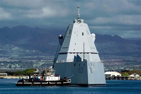 Navy S Stealthy Zumwalt Destroyer Has Finally Fired Its 30mm Guns For The First Time