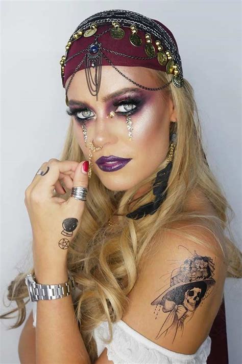 23 Pirate Makeup Ideas For Women To Copy This Halloween Stayglam
