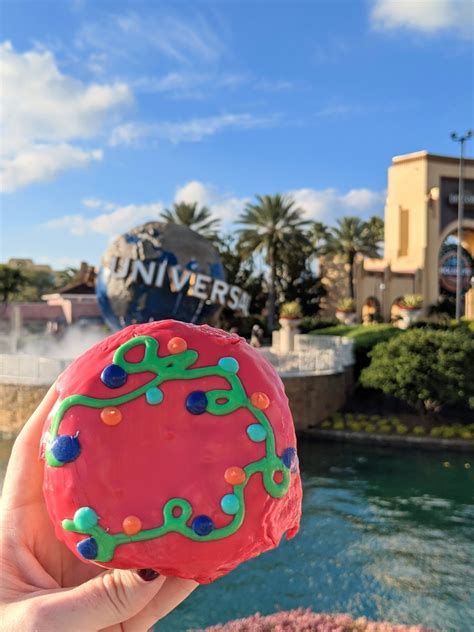 Holiday Events Activities And Treats At Universal Orlando Mollys Travels