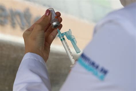 As primeiras doses serão aplicadas a partir de 25 deste mês e o cronograma terá nove semanas de. Confira o calendário de vacinação contra Covid-19 desta ...