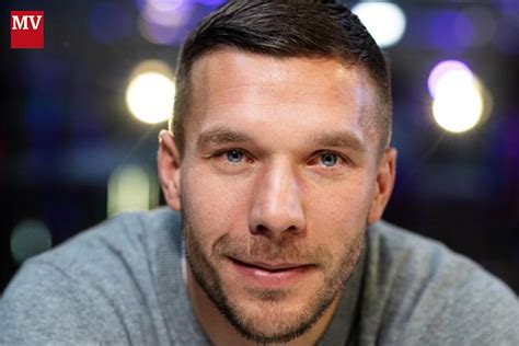 Podolski Zurück In Die Türkei Verhandlungen Mit Antalyaspor