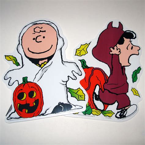 Charlie Brown And Lucy Halloween Decorations