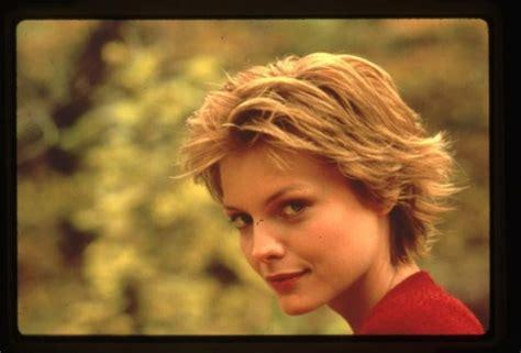 20 Captivating Photos Of Michelle Pfeiffer From The 1980s Vintage