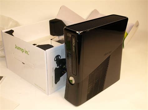 Xbox 360 Slim Unboxing Photos A Tale Of Love And Gloss Cnet