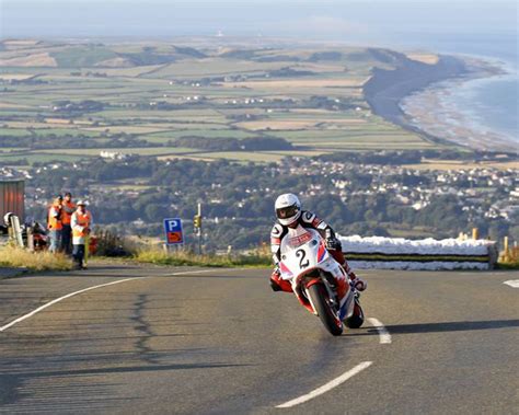 Tourist Trophy 2023 île De Man Assistez à La Célèbre Course Moto