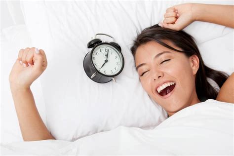 9 dicas para conseguir acordar mais cedo e com disposição