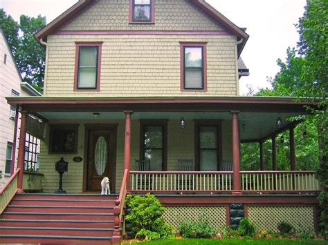 Sep 20, 2014 · porch railing height and porch design are extremely important. Porch Railing Height, Building code vs curb appeal