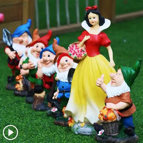 42cm Poly Resin Garden Gnome Seven Dwarfs And Snow White Action Figure