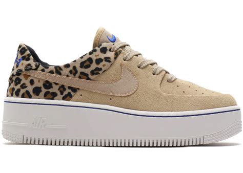 It's been a long, long time since anyone has seen a movie in theaters. Nike Air Force 1 Sage Low Animal Pack (W) in 2020 | Nike ...