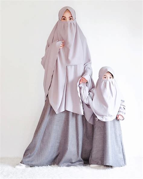 Model Gamis Bercadar Mode Abaya Jilbab Cantik Perempuan