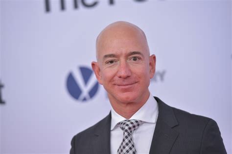 Jeff Bezos Volta A Quebrar Recorde De Homem Mais Rico Do Mundo Isto