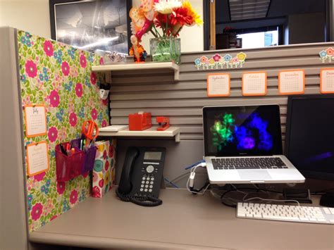 How Do You Decorate A Cubicle At Work Home Design Ideas