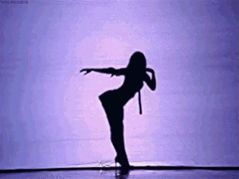 73697 Shakira Dancing  500×375 Dancing  Shakira Shakira