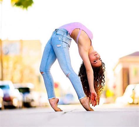 Pin By 智端 張 On Dance Photo Sofie Dossi Dance Poses Dance Photos