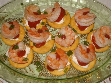When you learn how to make shrimp appetizer recipes you will find one of the favorites is a simple shrimp cocktail. Mini Shrimp Cocktail Appetizers Recipe - Food.com