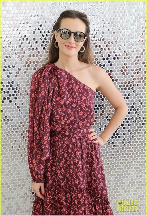 Leighton Meester Reveals Some Of Her Favorite Sunglasses Frames Photo 3932779 Leighton
