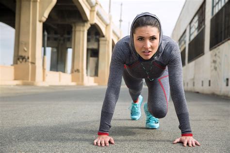 10 Basics Of Becoming A Stronger Runner Womens Running