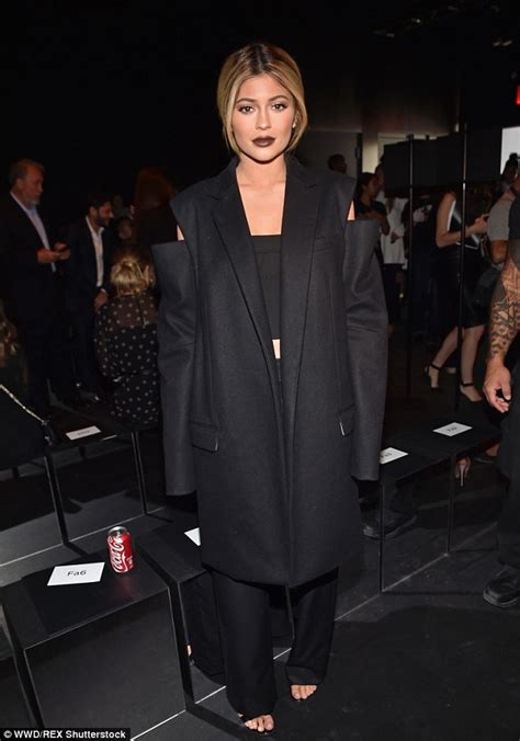 Kris Jenner Insists She Didnt Approve Of Kylie Jenners Lip Injections