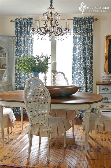 I wanna live there wednesday # 62. {Inspiration} Feeling blue in 2020 | French country dining ...