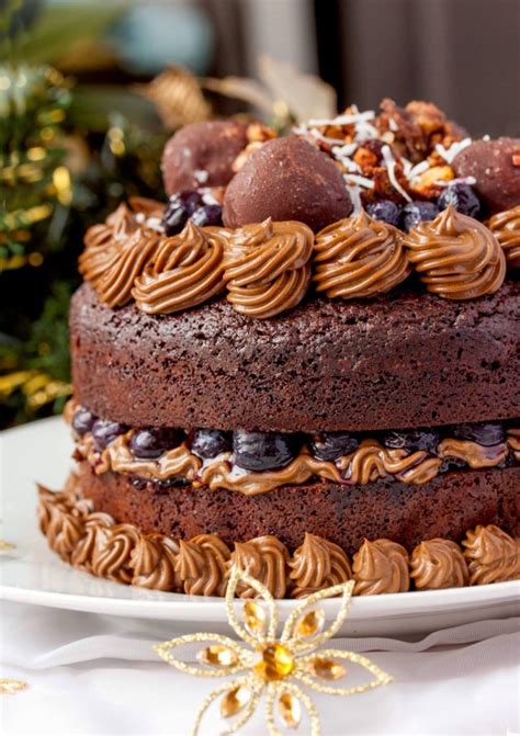 21 Brilliant Picture Of Exotic Birthday Cakes