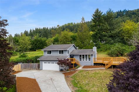 Updated And Serene Tiger Mountain Issaquah Home Janusgroup At Remax