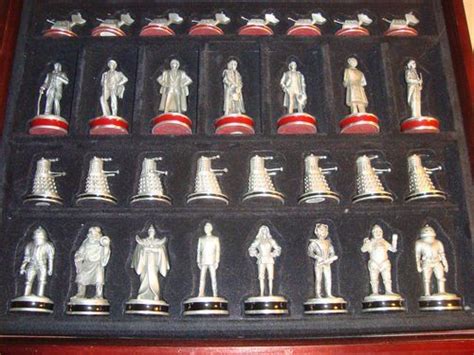 24 Fancy Doctor Who Chess Set Complete Danbury Mint Pewter Board 7