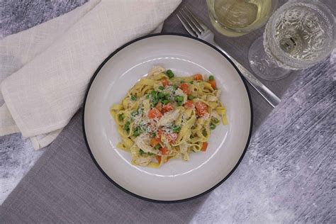 Creamy Chicken And Vegetable Tagliatelle Felly Bull