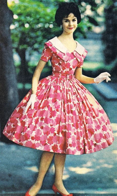 Pretty Floral Dress Mccalls 1959 50s Dresses Womens Fashion Dresses Vintage Dresses