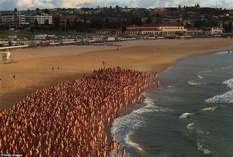 Spencer Tunick Nude Photo Shoot People Strip Down Naked At Bondi Beach