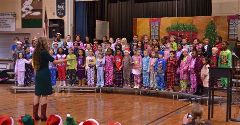Students Have Pajama Party At School