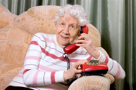 6 Best Home Phones For Elderly Seniors 2023 Reviews