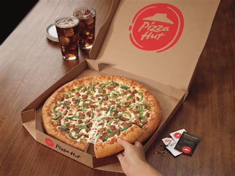Pizza Hut Is Giving Away Free Pizzas To Celebrate The Class Of
