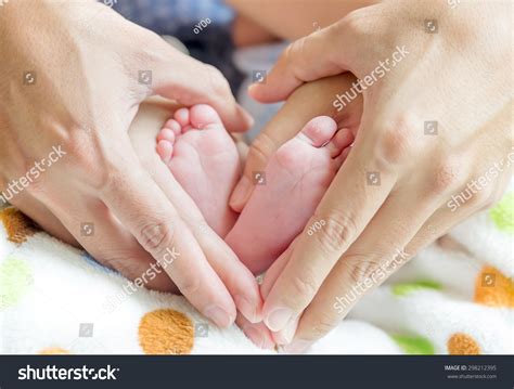 Newborn Baby Feet On Mom Dad Stock Photo 298212395 Shutterstock